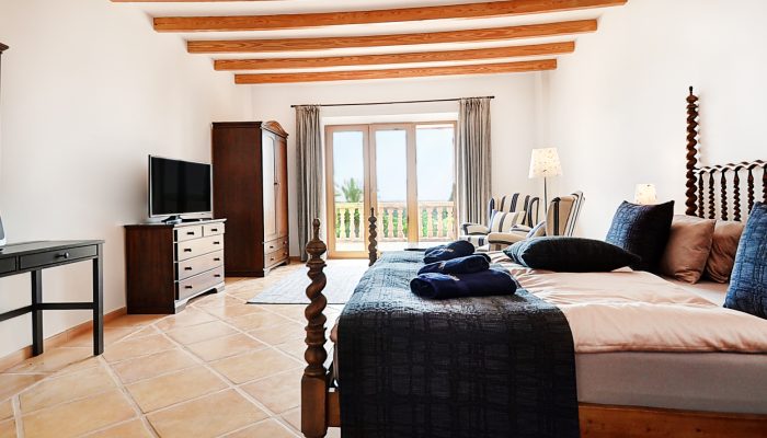 Weiteres Doppelschalfzimmer von der Finca Can Ferragut, perfekt für ein Business Retreat